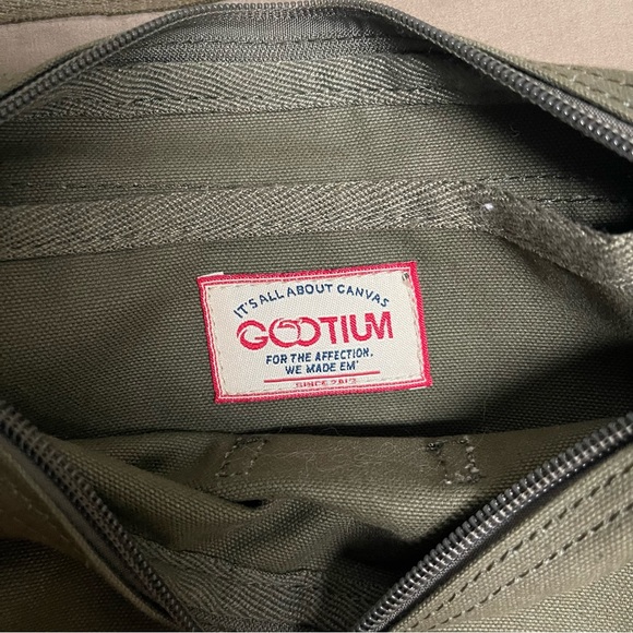 Gootium canvas shoulder bag in olive green - Picture 2 of 5